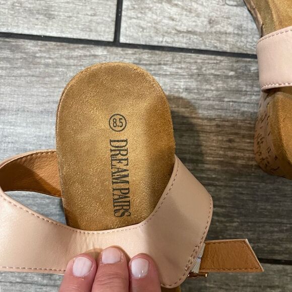 NWT Dream Pairs Wedge Sandal - Picture 10 of 13